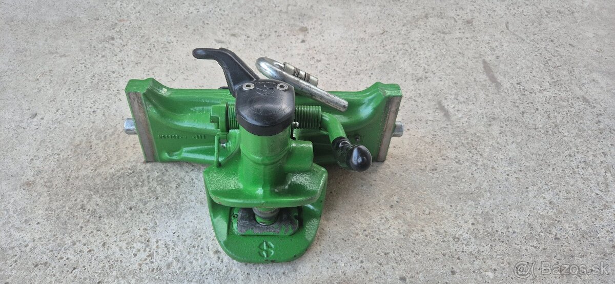 Tiahlo John Deere Sauermann