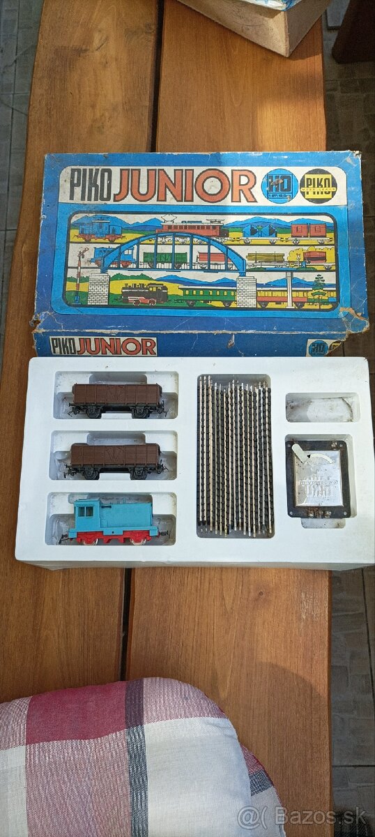 Piko sada vlako-dráha