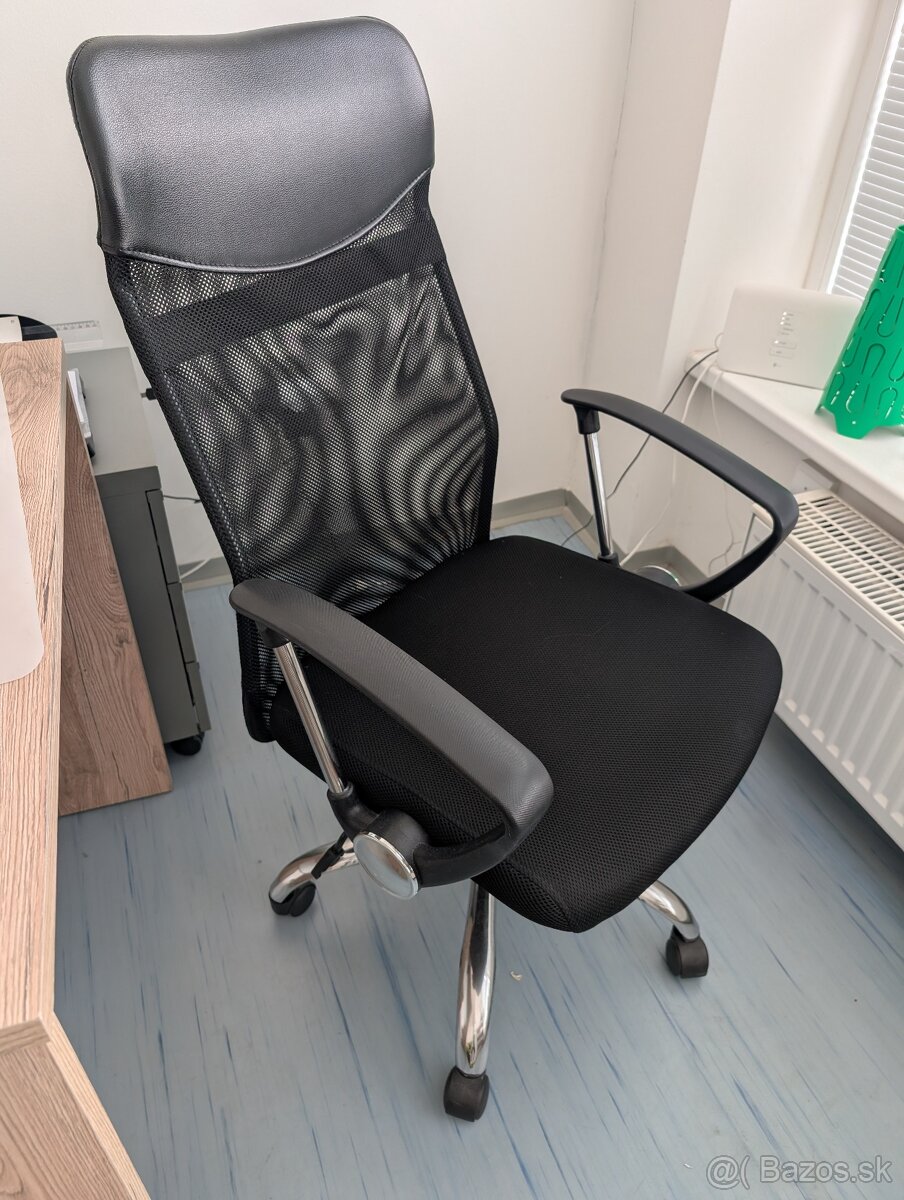 Kancelárska stolička