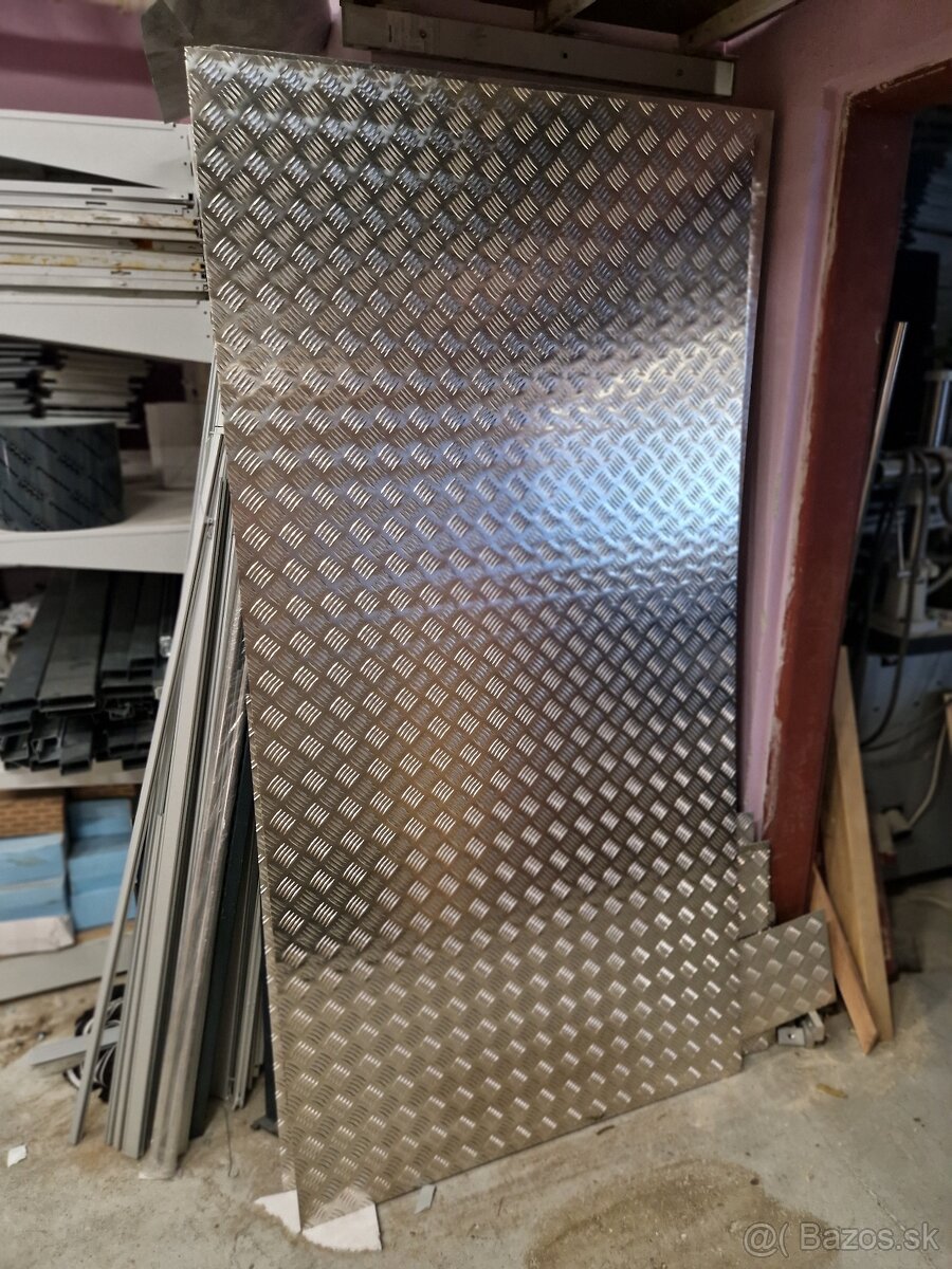 Hlinikovy slzickovy plech 2/3.5mm