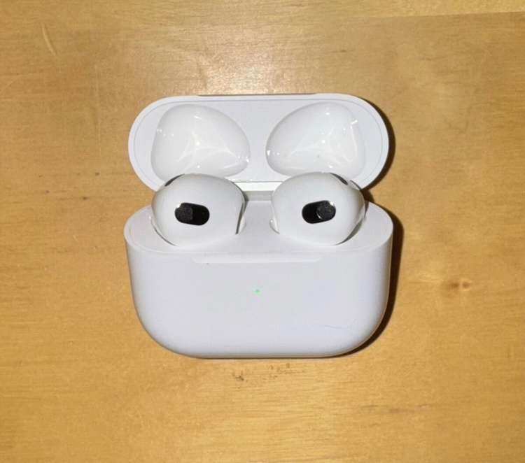 Apple AirPods 3