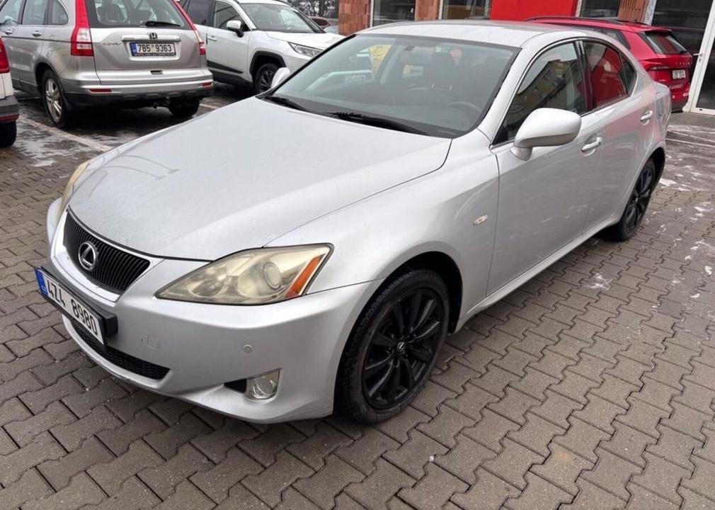 Lexus IS IS 220d 130KW,EXCLUSIVE,KUZE nafta manuál 130 kw