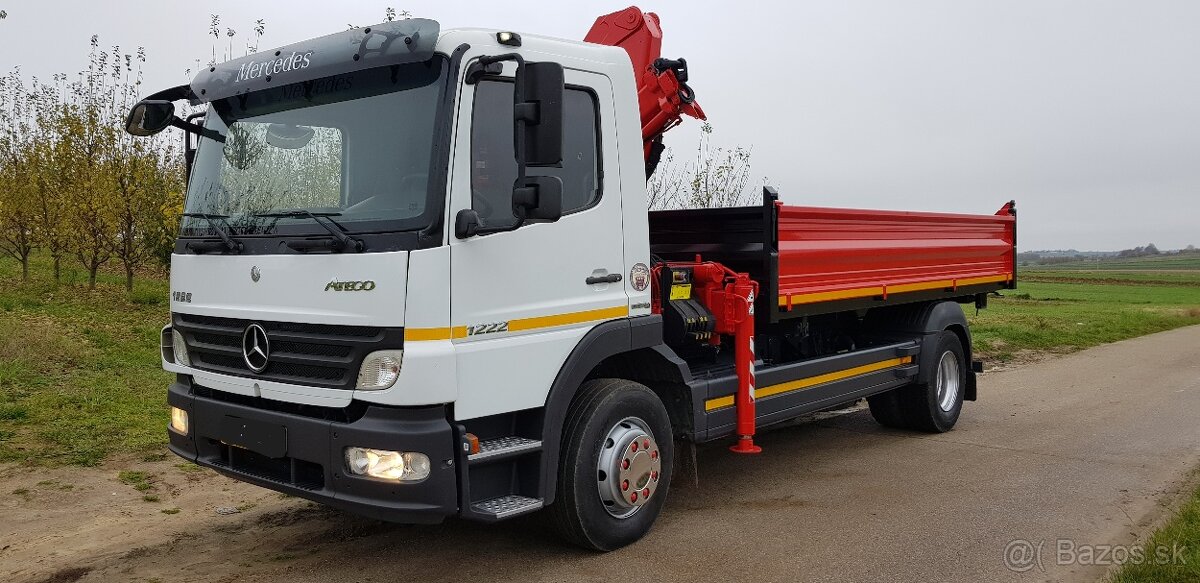 MERCEDES ATEGO 1222 TROJSTRANNÝ SKLÁPAČ + HYDR. RUKA