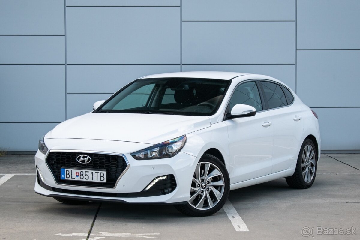 Hyundai i30 Fastback 1.4 T-GDi Family 7DCT
