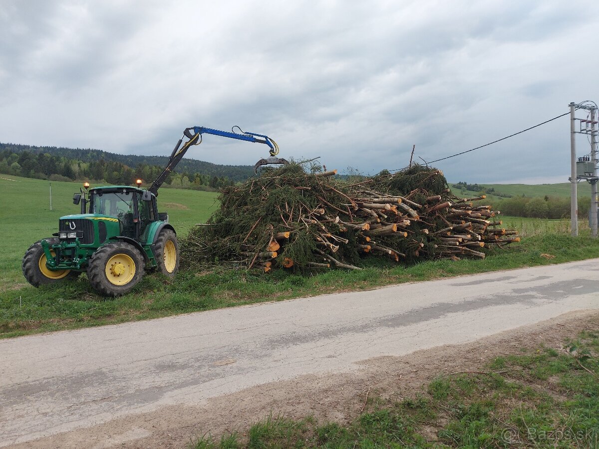 Služby traktor, vyvozka