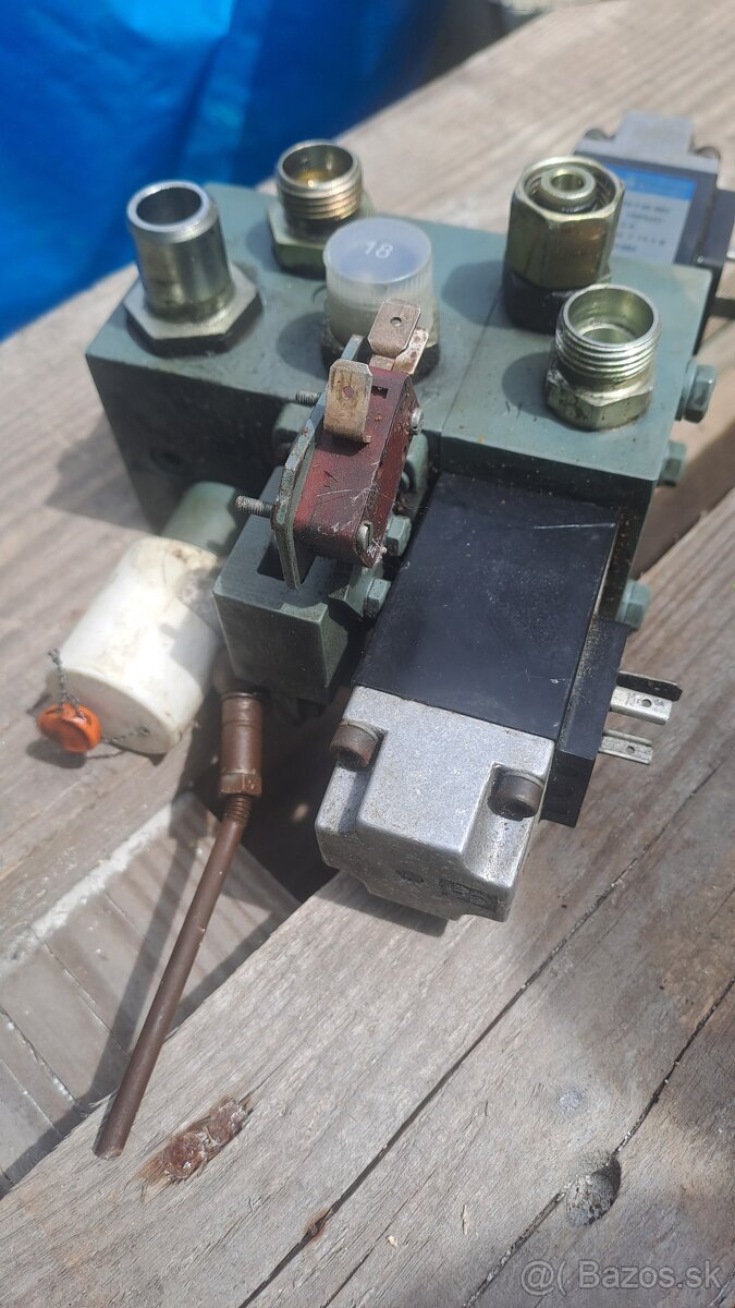 Hydraulický rozvádzač 24v