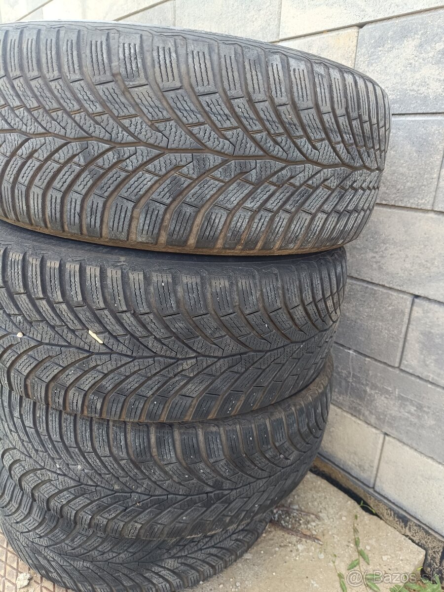 Pneumatiky 225/55R17
