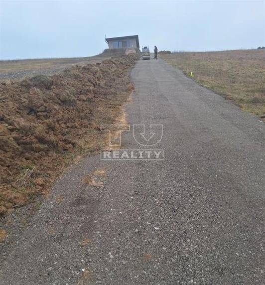 ZNÍŽENÁ CENANa predaj slnečný pozemok na výstavbu RD...