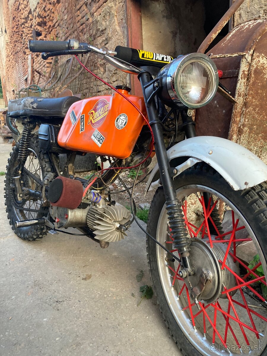 Jawa Mustang 23