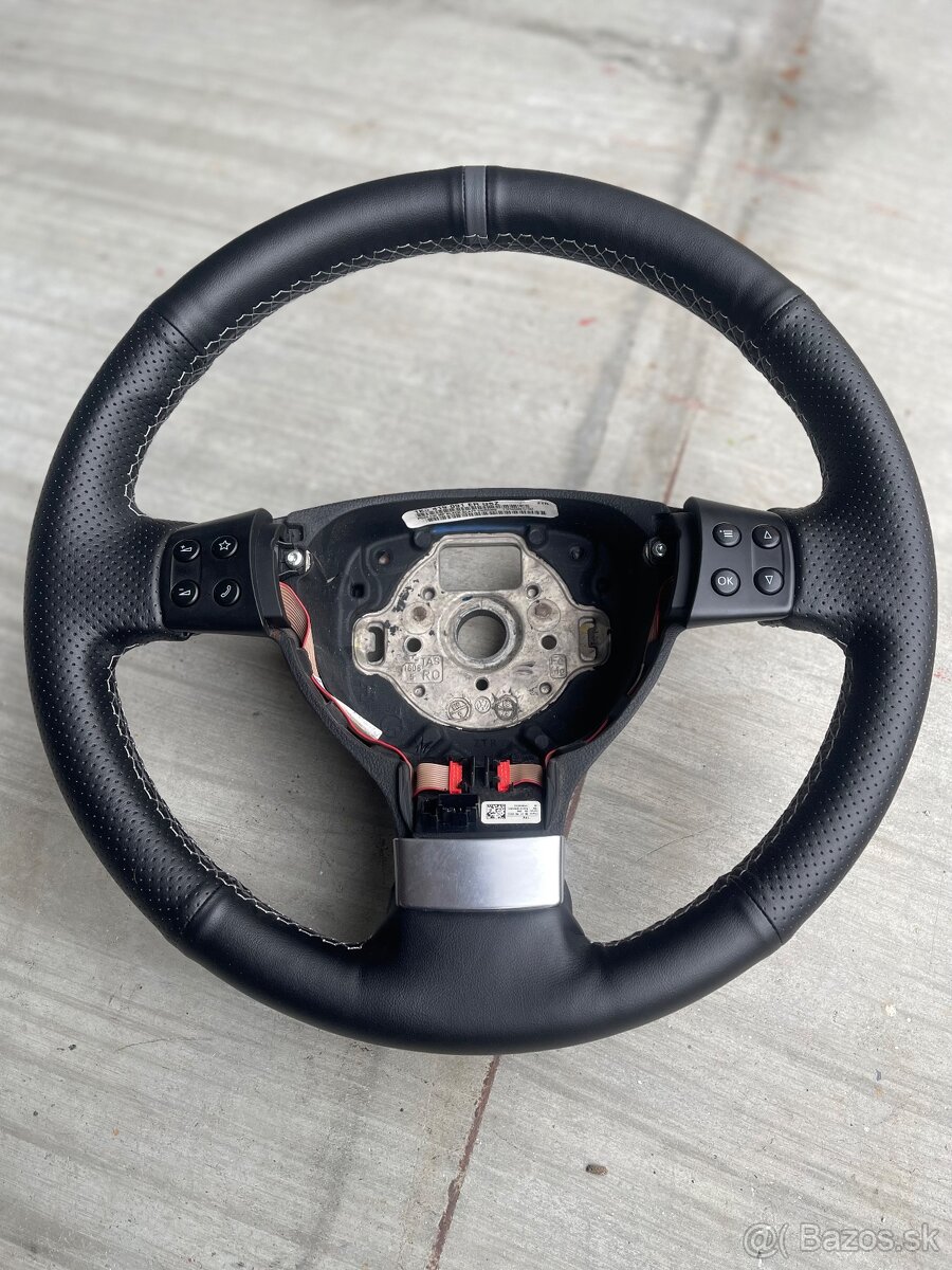 Multifunkčný volant volkswagen