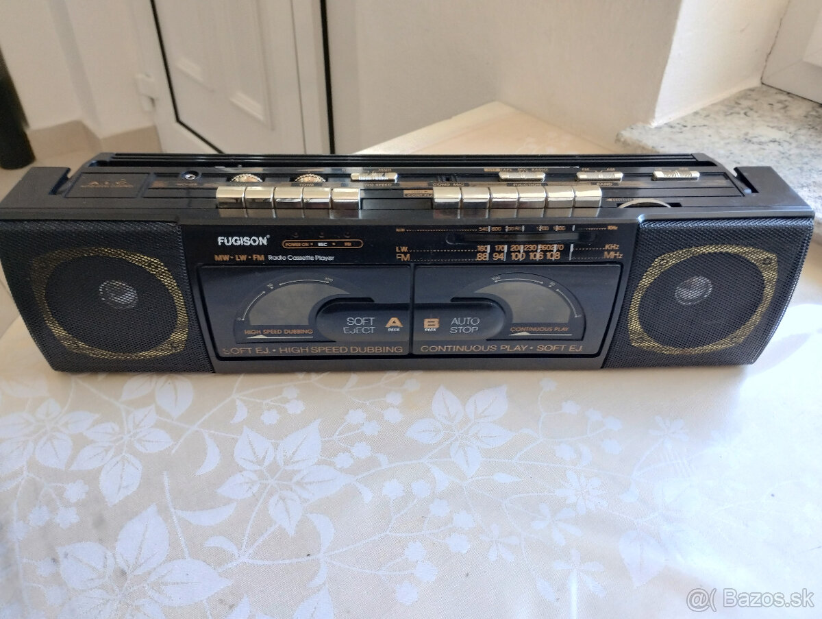 Predám retro rádiomagnetofon