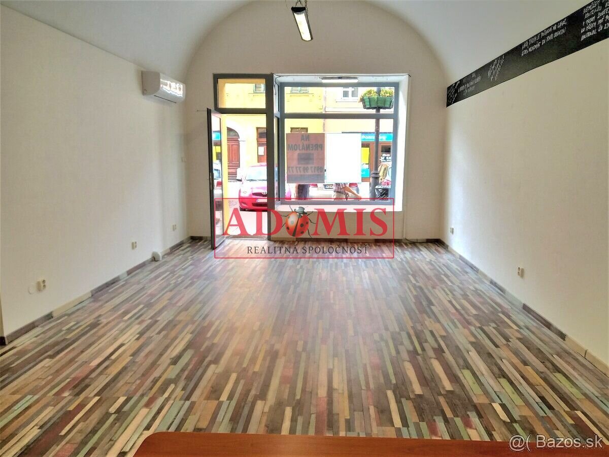 ADOMIS - predáme komerčný priestor 74m2+výklad Alžbetina uli
