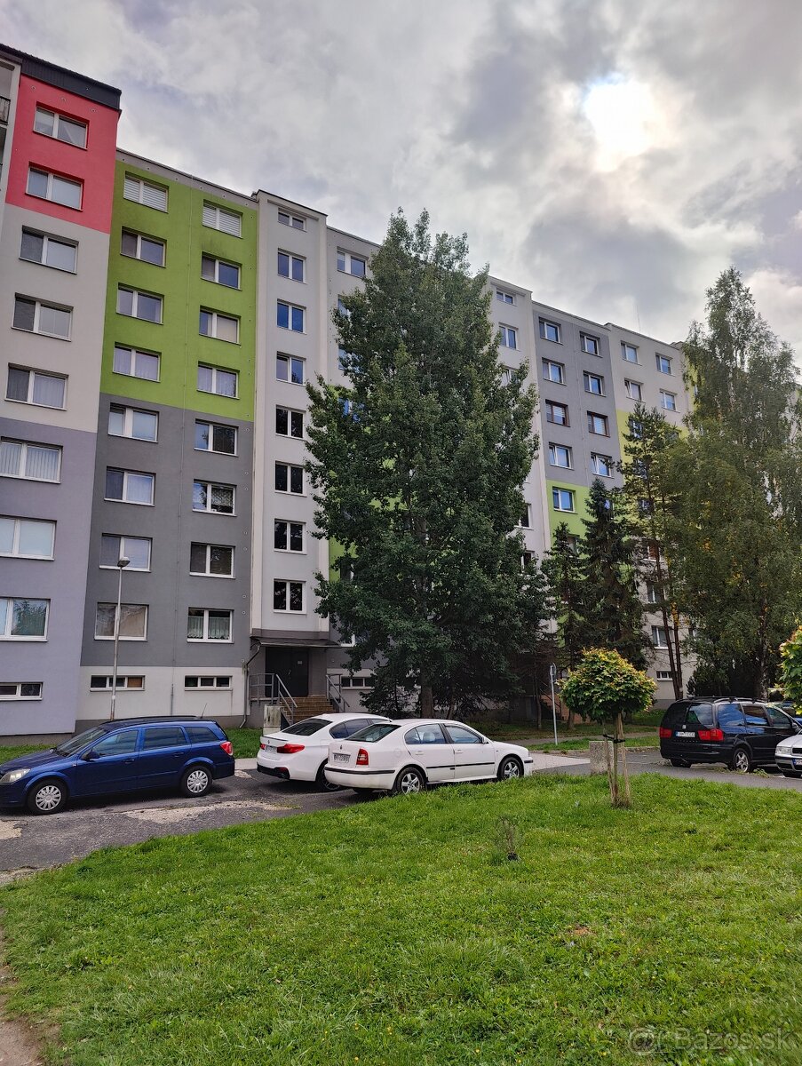 3izb.byt s výhladom na Vysoke Tatry v Poprade