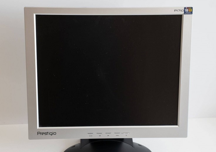 Predám monitor Prestigio P1710