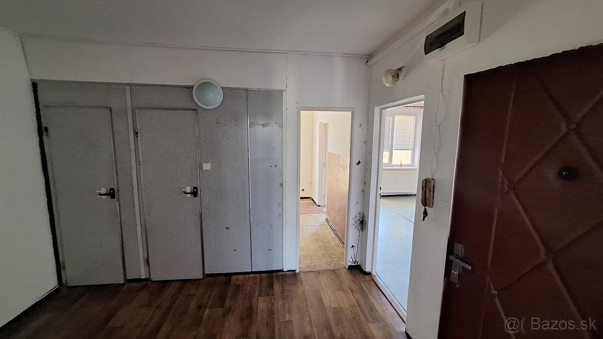 RD,VRANOU NAD TOPĽOU