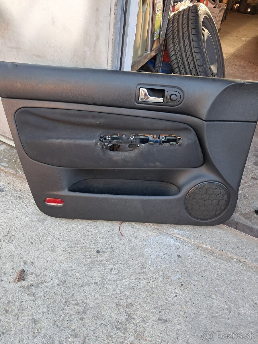 Predám tapacíre golf 4