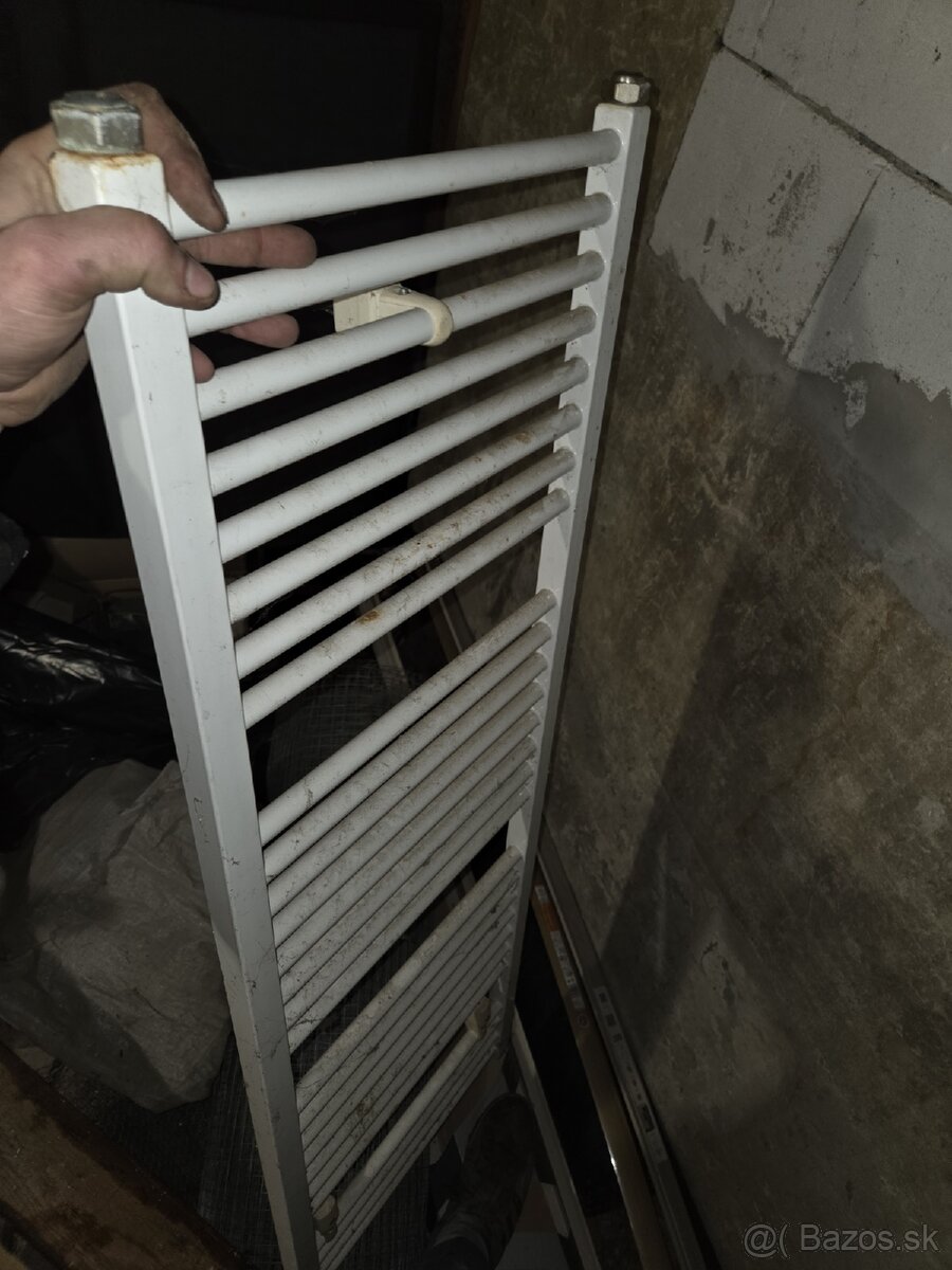 Rebríkový radiátor 120cm