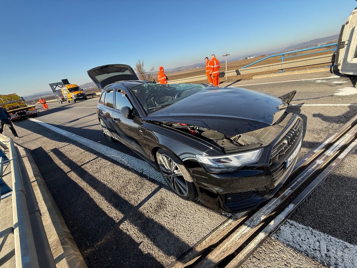 AUDI A6 C8 rozpredám na diely