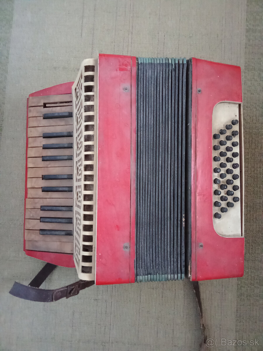 Predám detsky akordeoón