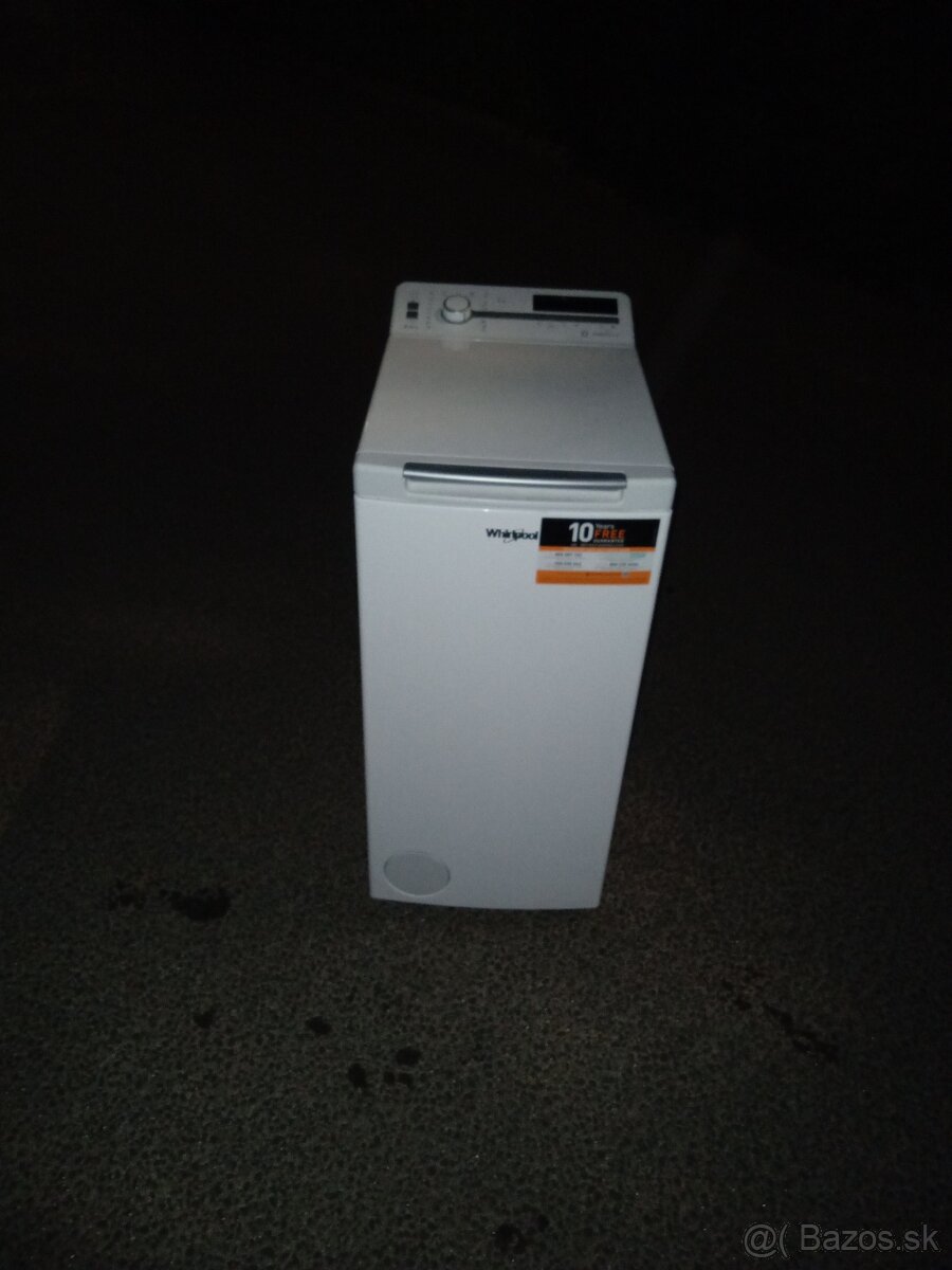Predám 1,5-ROČNÁ plnefunkčná automatická práčka WHIRLPOOL