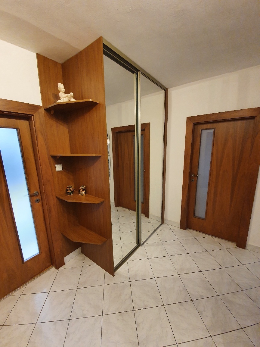 Prenájom 4 izbový byt Košice -Šaca