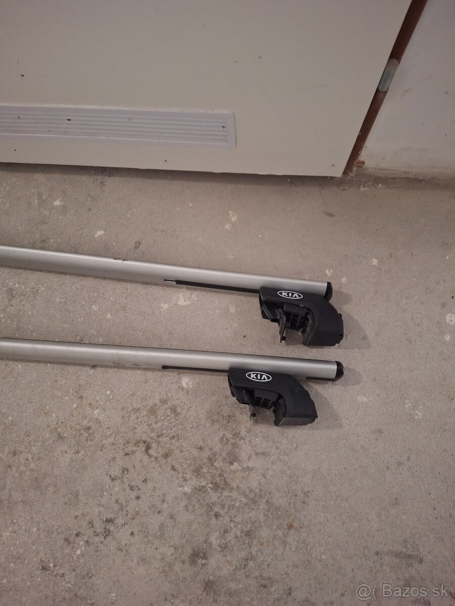 Strešné lyžiny, Strešný nosič KIA