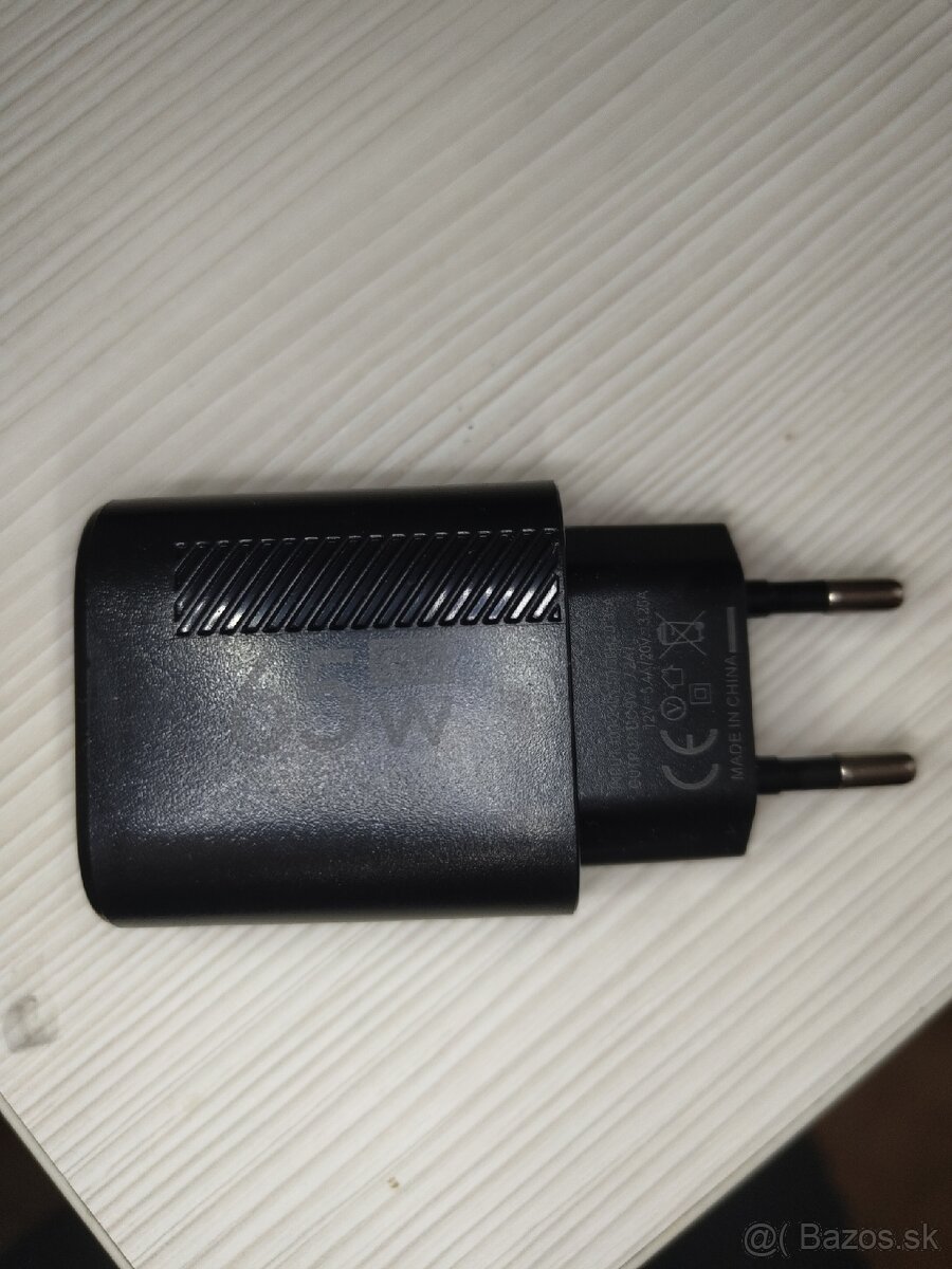 Predám GaN 65W nabíjačku (USB-C + USB-A)