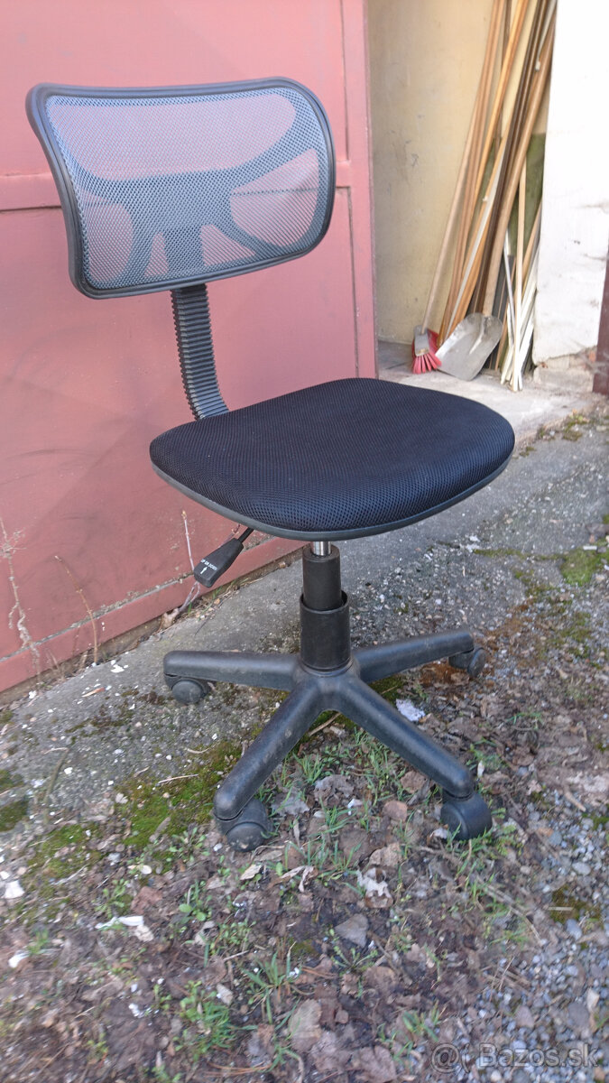 otočná detská stolička , počítačový stôl