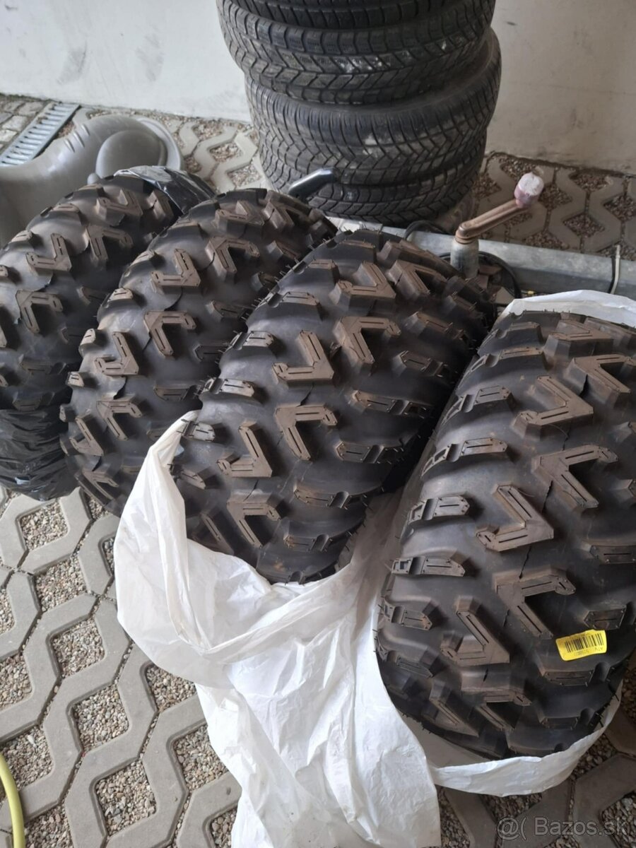 NOVE Pneu ITP Terra Cross R/T R14