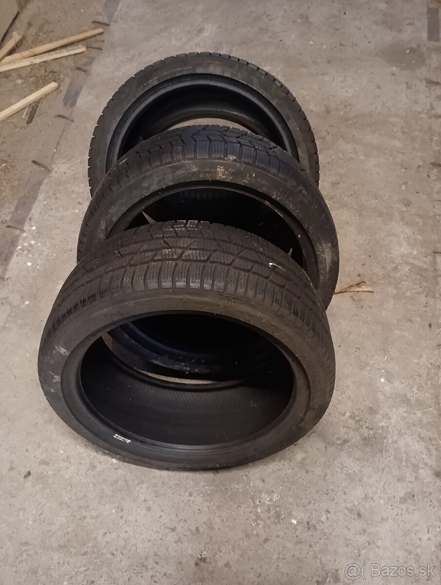 Pneumatiky 215/40 R17 zimné