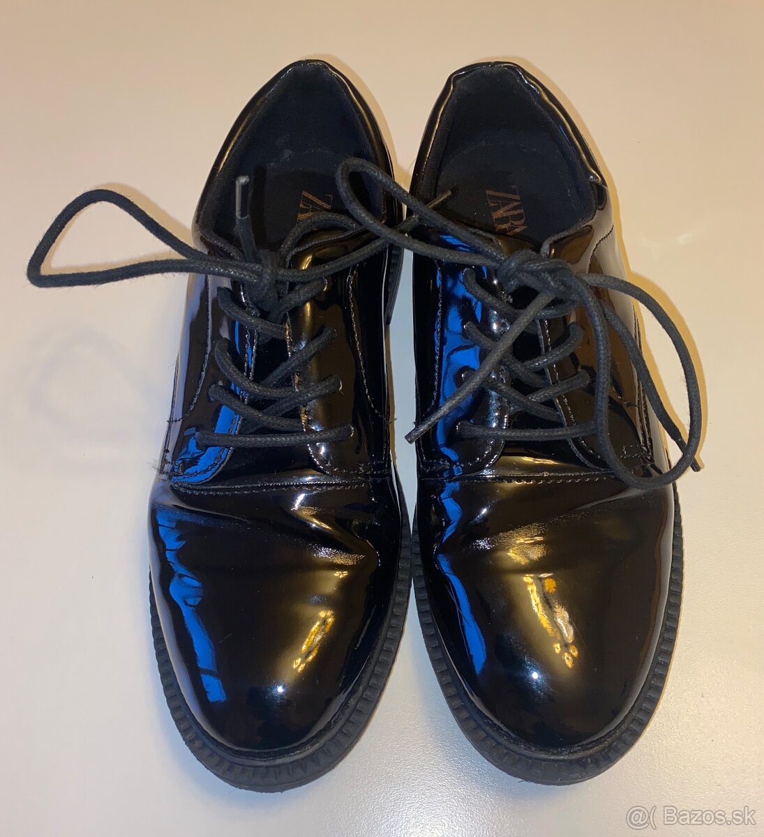 Zara chlapcenske lakovane spolocenske topanky velkost 35