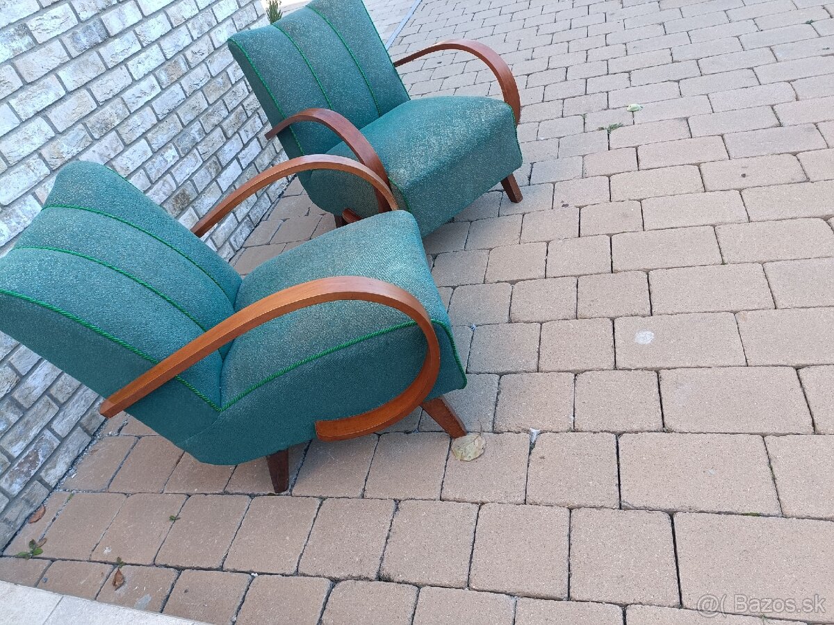 Predám kreslo Halabala typ C