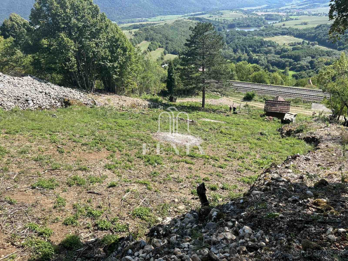 Predaj pozemku – vinica s výhľadom na Hrušovské rybníky