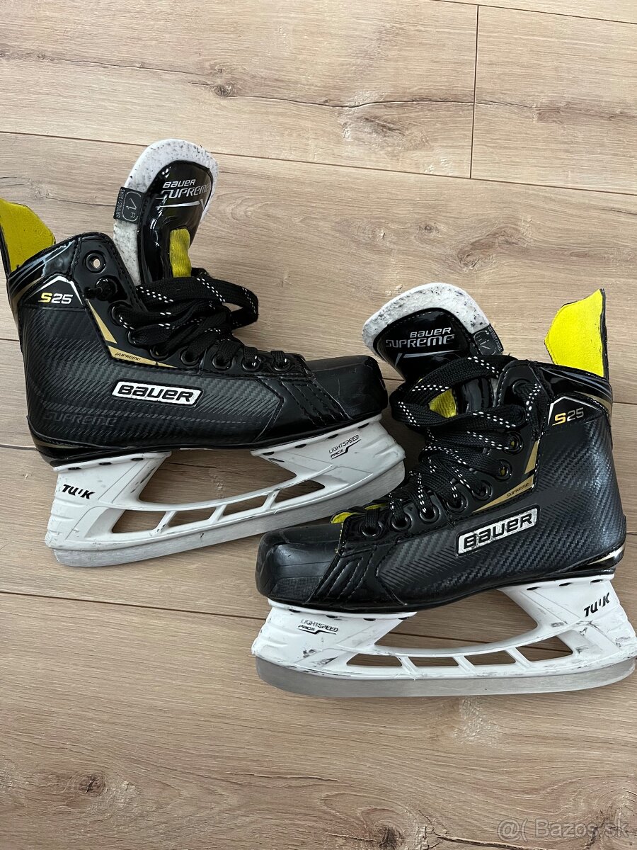 Hokejové korčule Bauer č.37,5