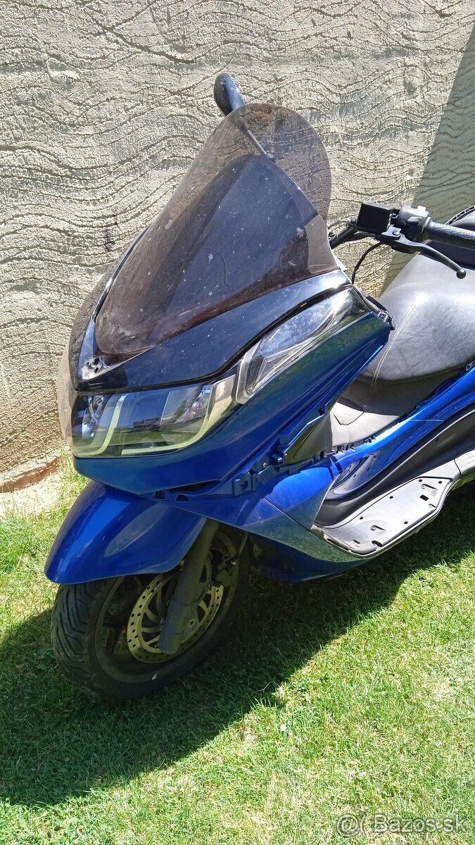 Piaggio X10, 350