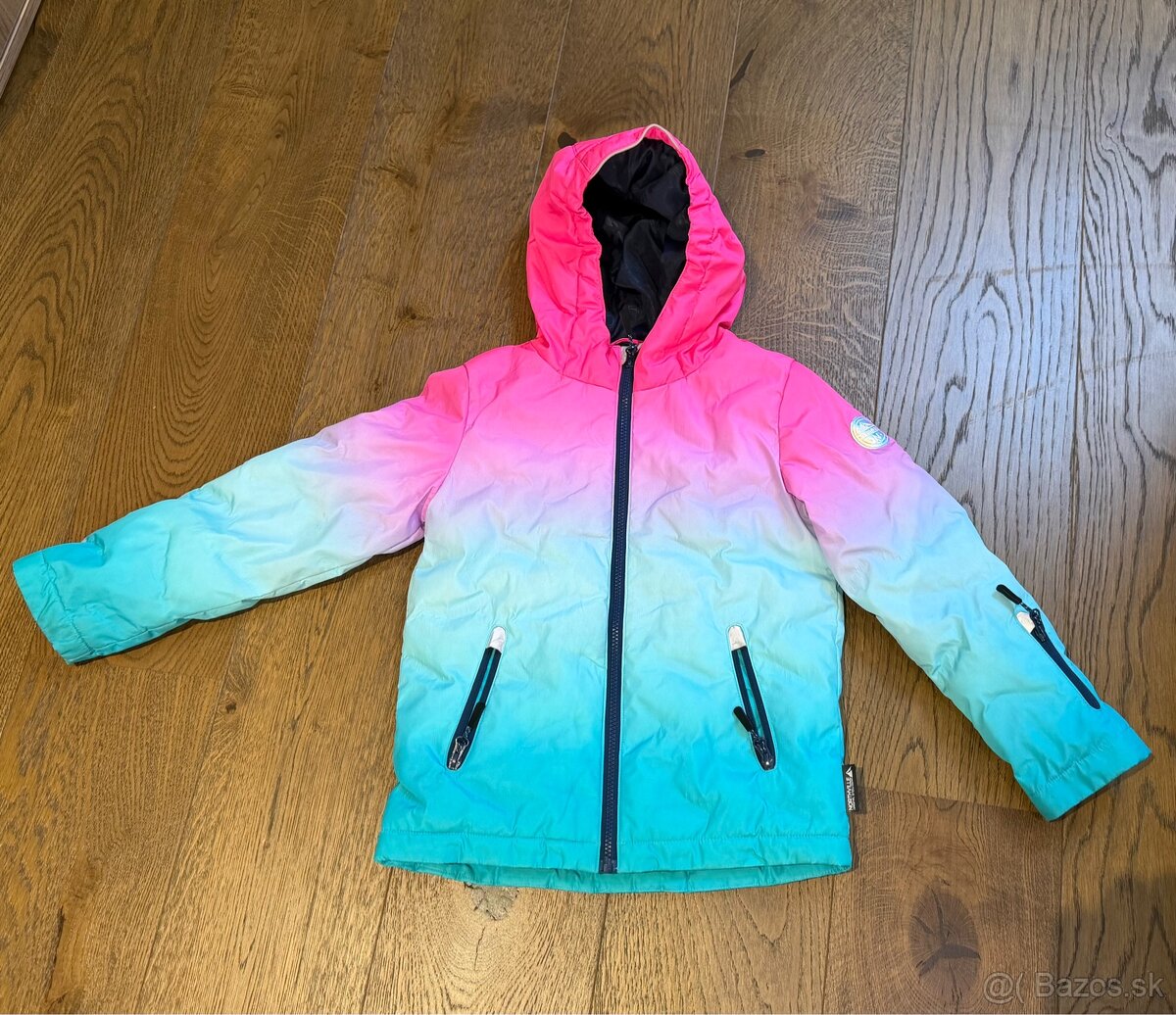 Detska vetrovka na zimu