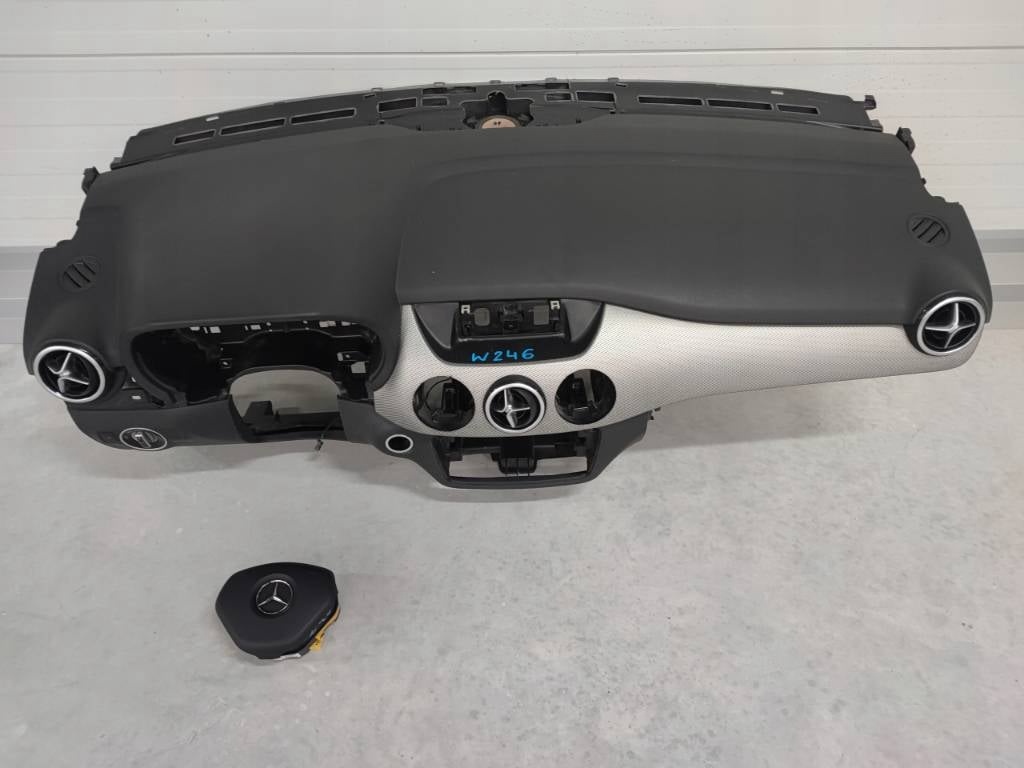 Palubovka Mercedes B W246