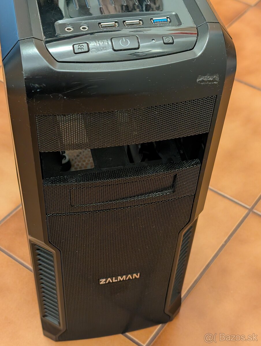 PC Skrinka / case Zalman Z3 Plus ATX Midi tower cierna