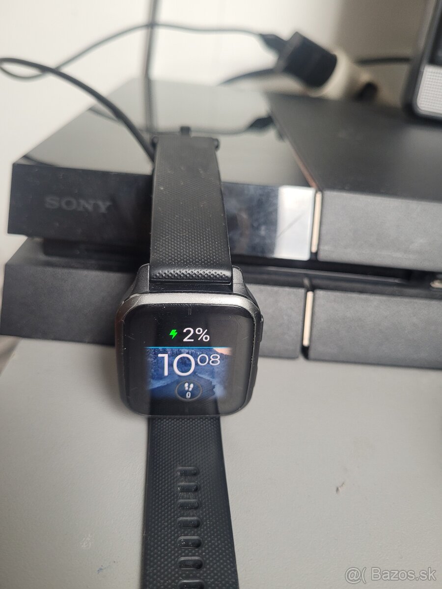 Predám hodinky garmin venu sq2