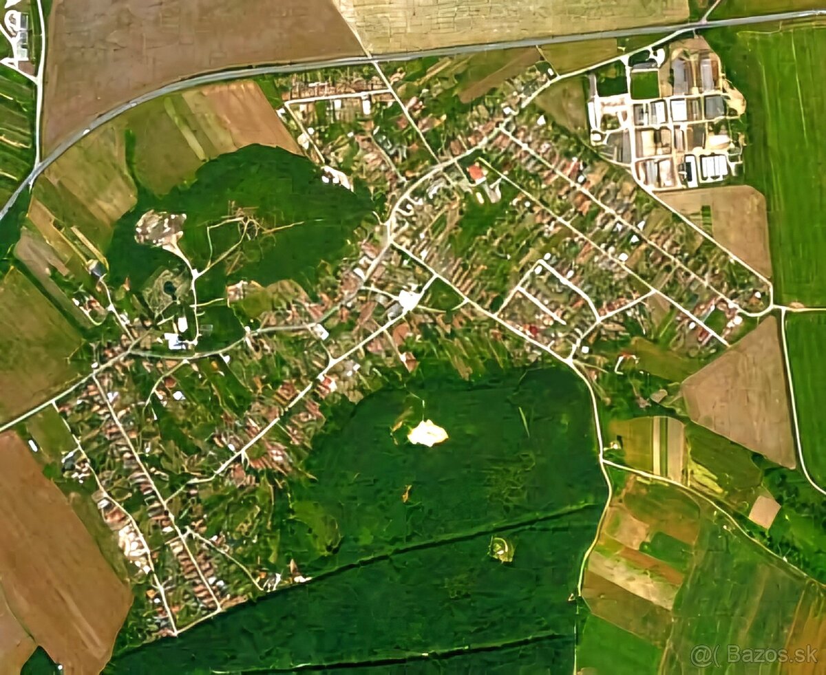 NA PREDAJ stavebný pozemok v obci Kolíňany