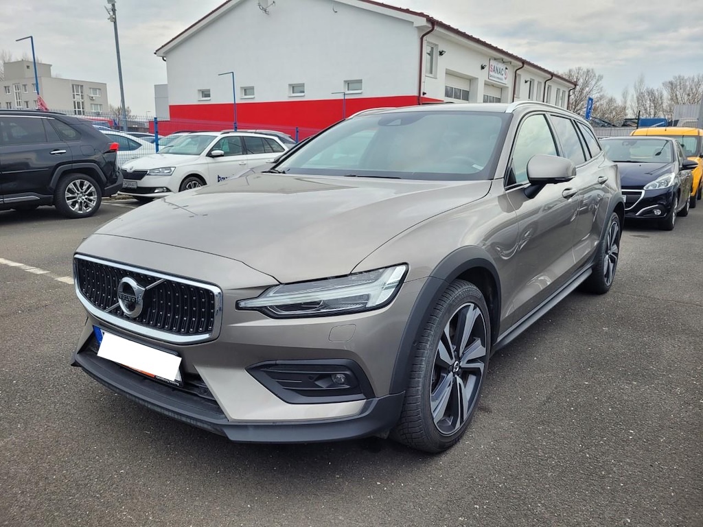 Volvo V60 Cross Country B4(D) 197PS AT8 AWD INSCRIPTION