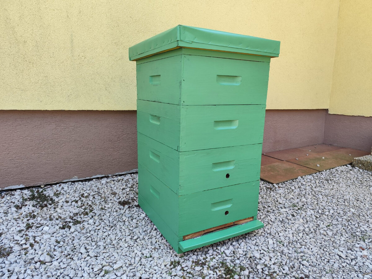 Predám LANGSTROTH 2/3 - komplet úľová zostava
