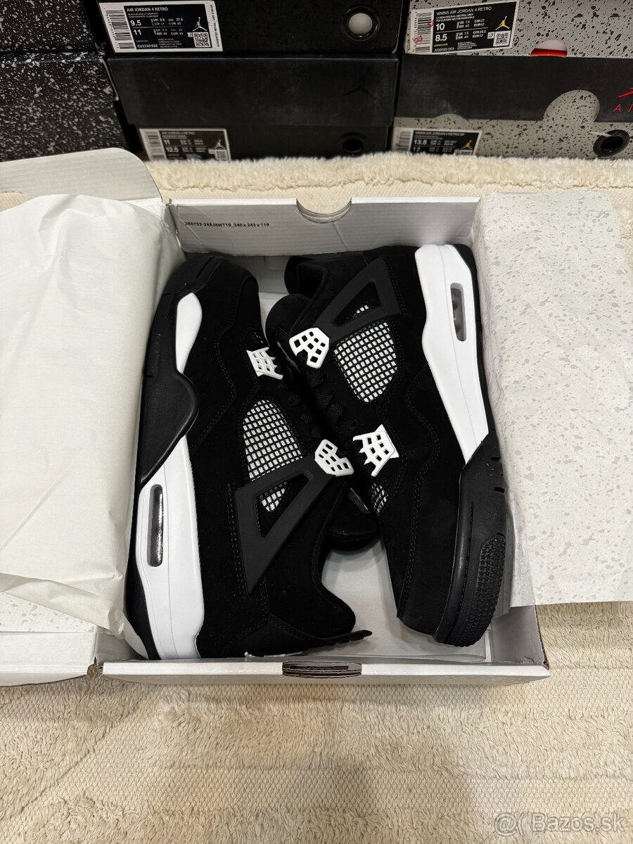 Air Jordan 4 Retro - White Thunder