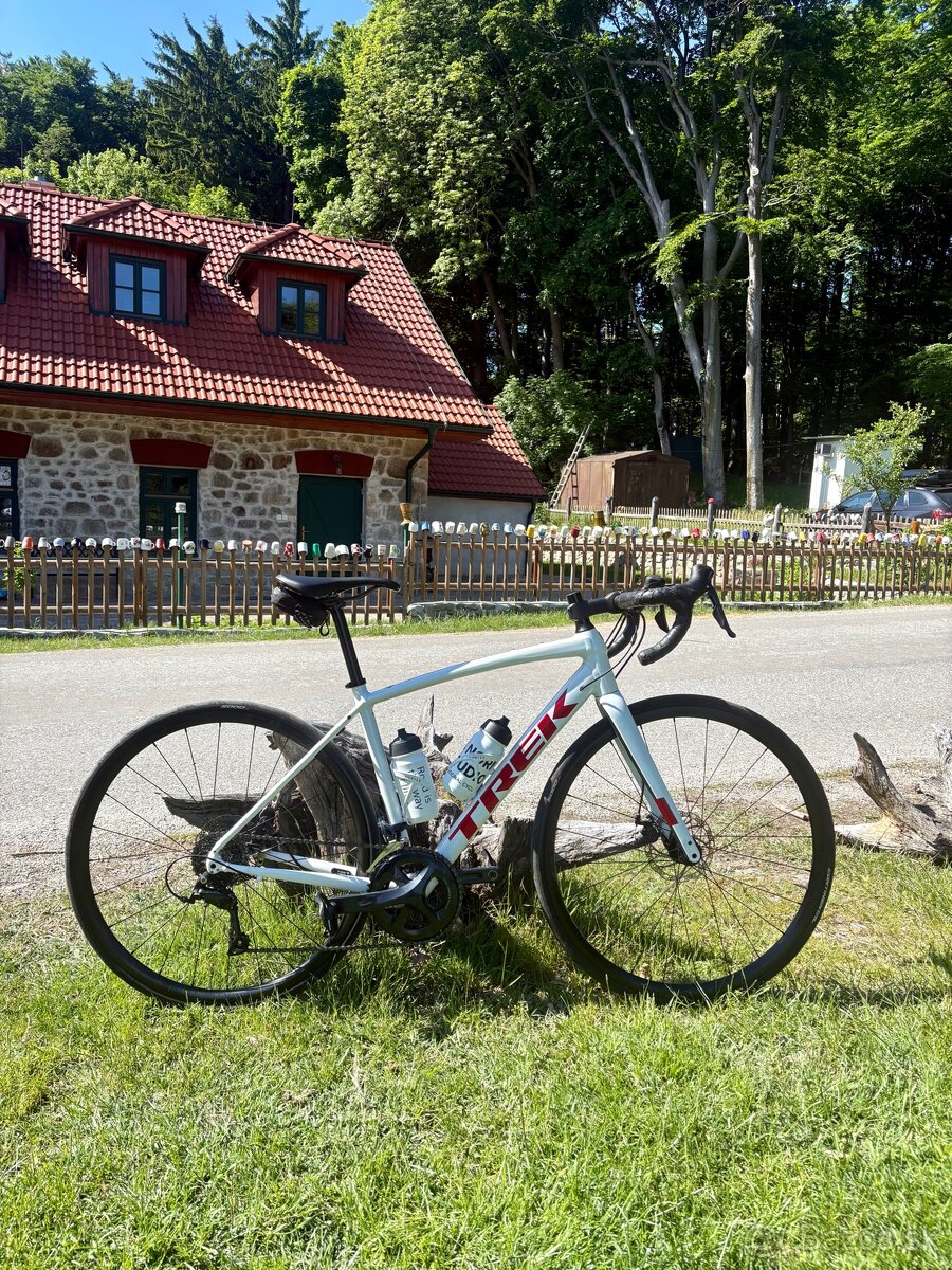 Cestný bicykel Trek Domane AL 3