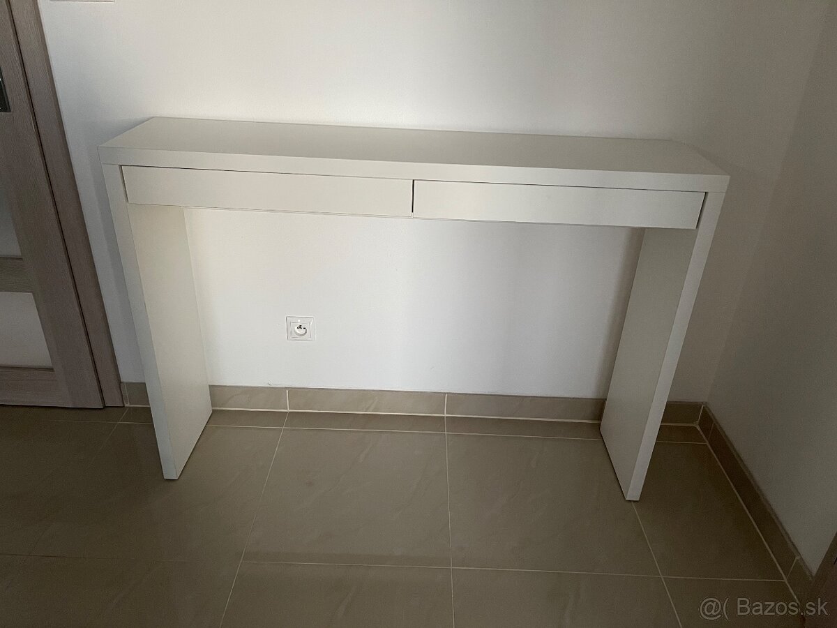 Predám konzolový stolík