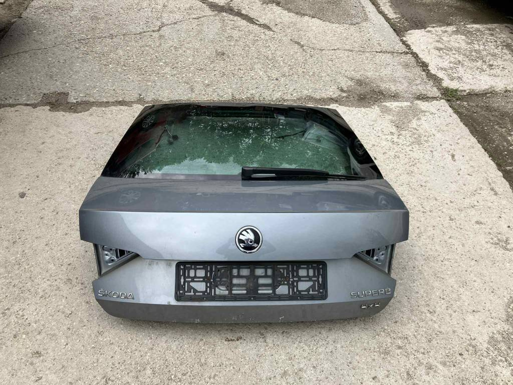 ŠKODA SUPERB 3 III SEDAN 15- ZADNÉ KUFROVÉ DVERE
