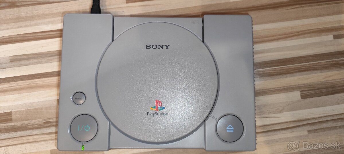 Predám Playstation 1 SCPH-7502