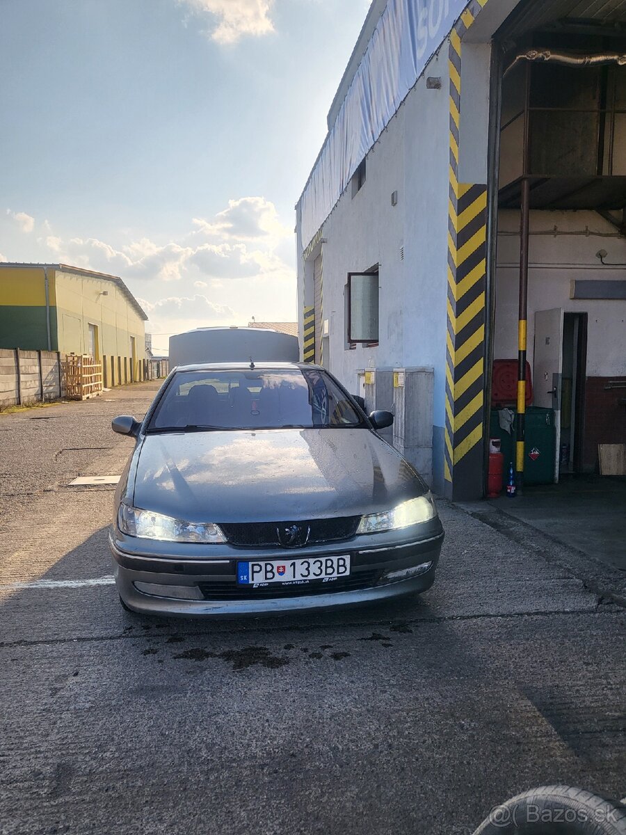 Peugeot 406