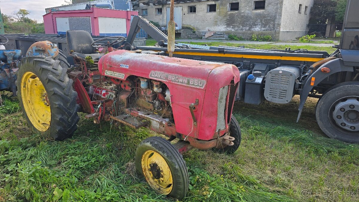 David Brown 850 traktor
