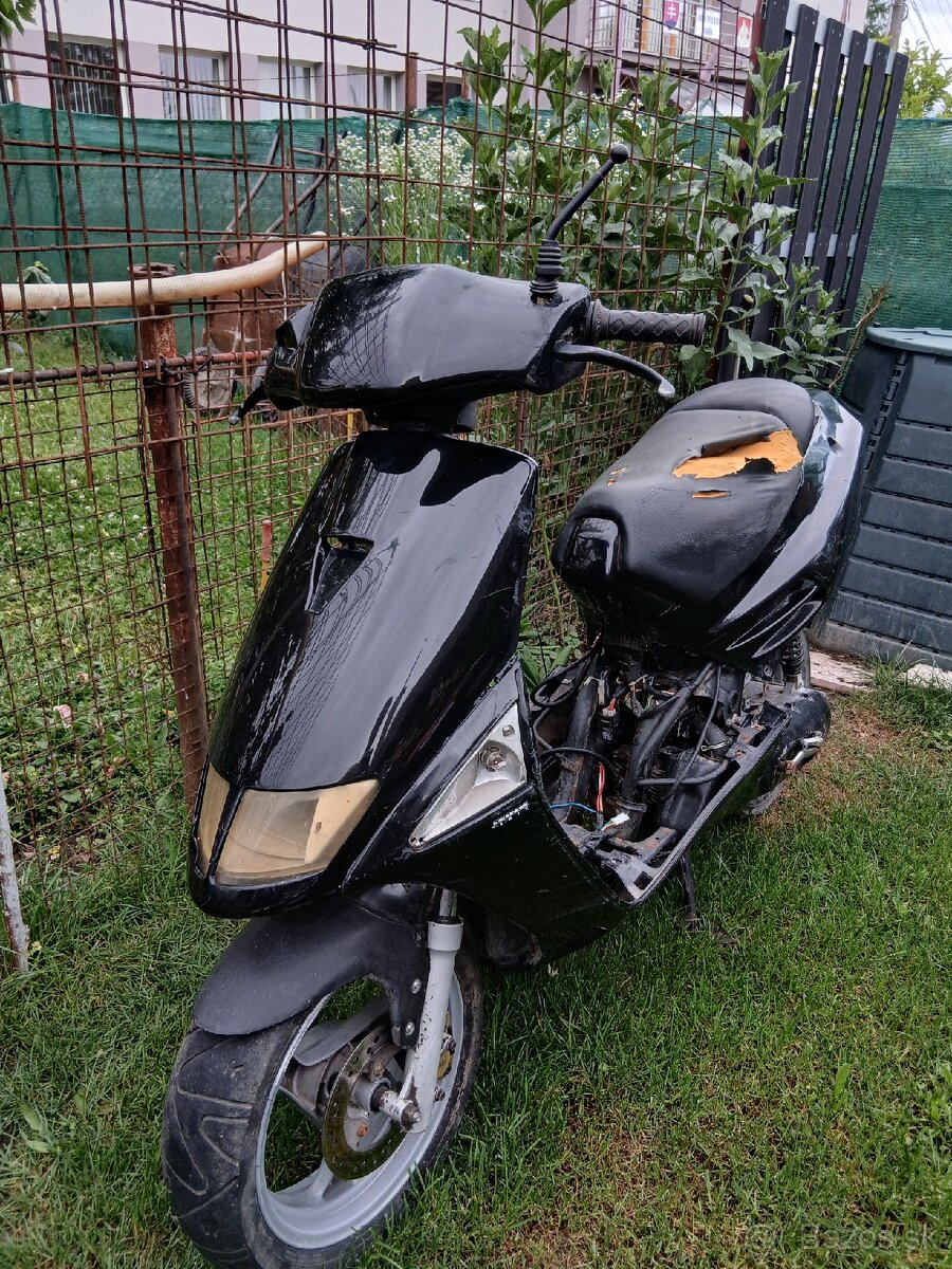 Aprilia sr50